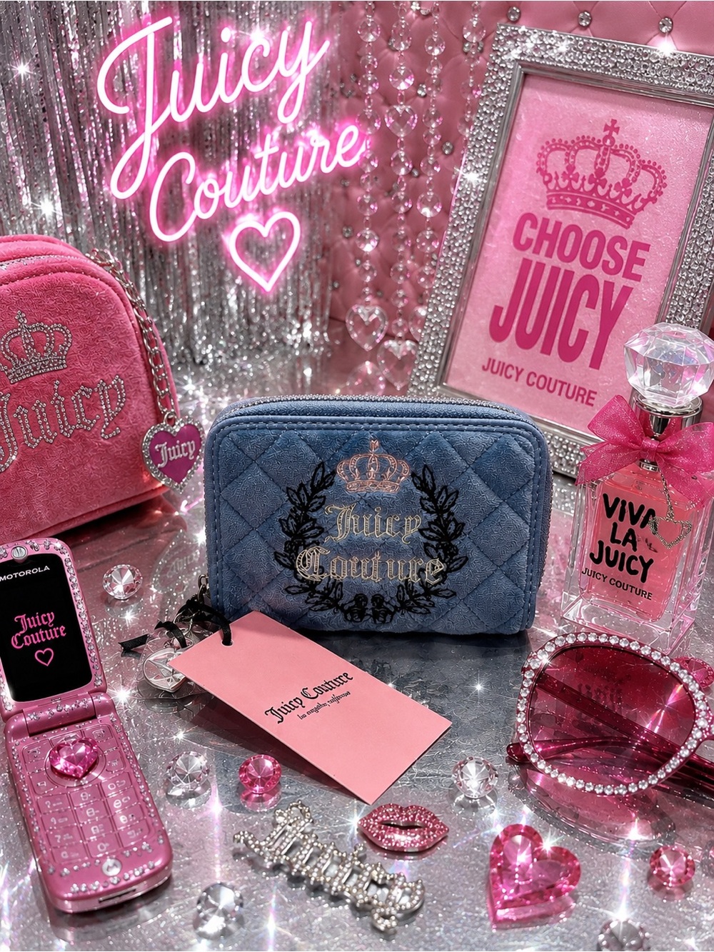 Juicy couture royal couture medium zip around wallet
